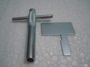 Ferramenta para sacar e colocar gicleur carburador 446